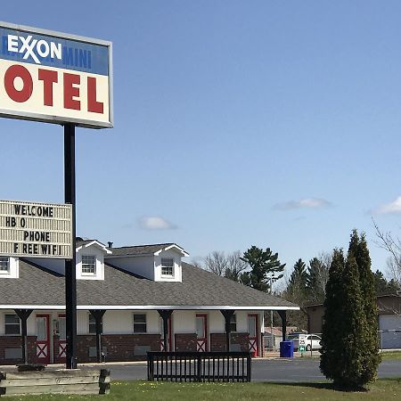 Exxon Quik Stop & Motel Wausaukee Bagian luar foto